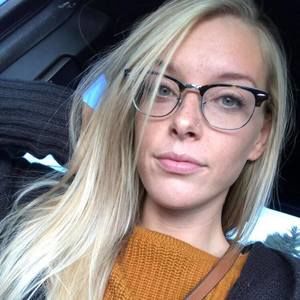 Meet your Posher, Kortney